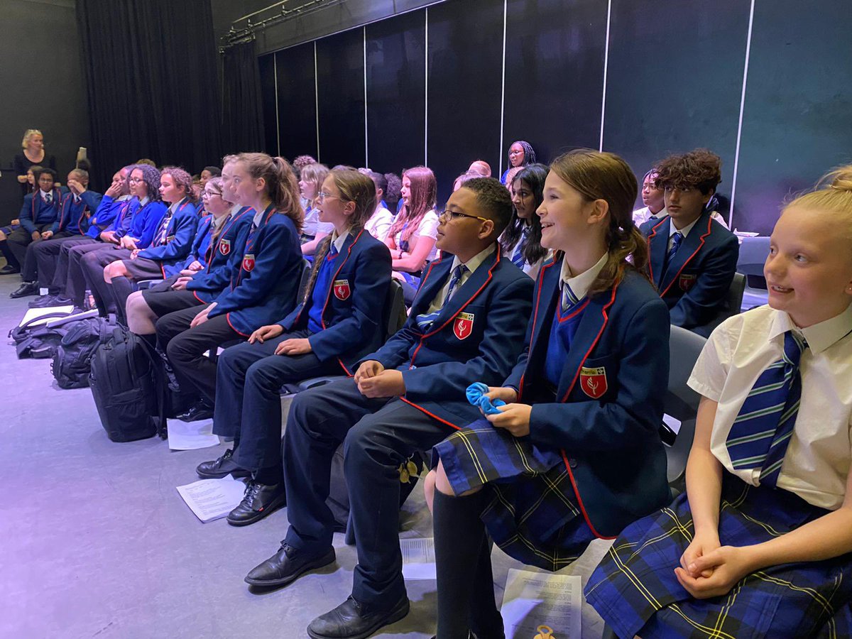 HABEPerforming's tweet photo. Musical students @HarrisBeckenham had an amazing afternoon singing show tunes at our Show Choir Workshop - producing an amazing sound! Keep your eyes peeled for the next workshop in May! #HABE #PerformingArts #Music 🎼 https://t.co/uEautE7G3u