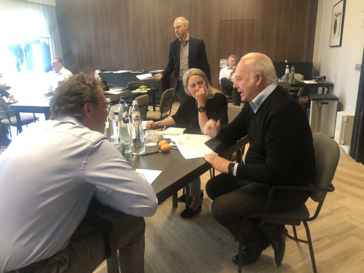 KAMInsight's tweet photo. Our week so far…

2 days of workshops in the beautiful city of Amsterdam. 

7 different languages spoken (by delegates!)

13 hours talking obsessively about the customer

1 happy client

2 exhausted Katy/Katies!

Bring on Wednesday… 👊🏼

#Knowledgeispower #customerknowledge https://t.co/2WzFafNJ1X