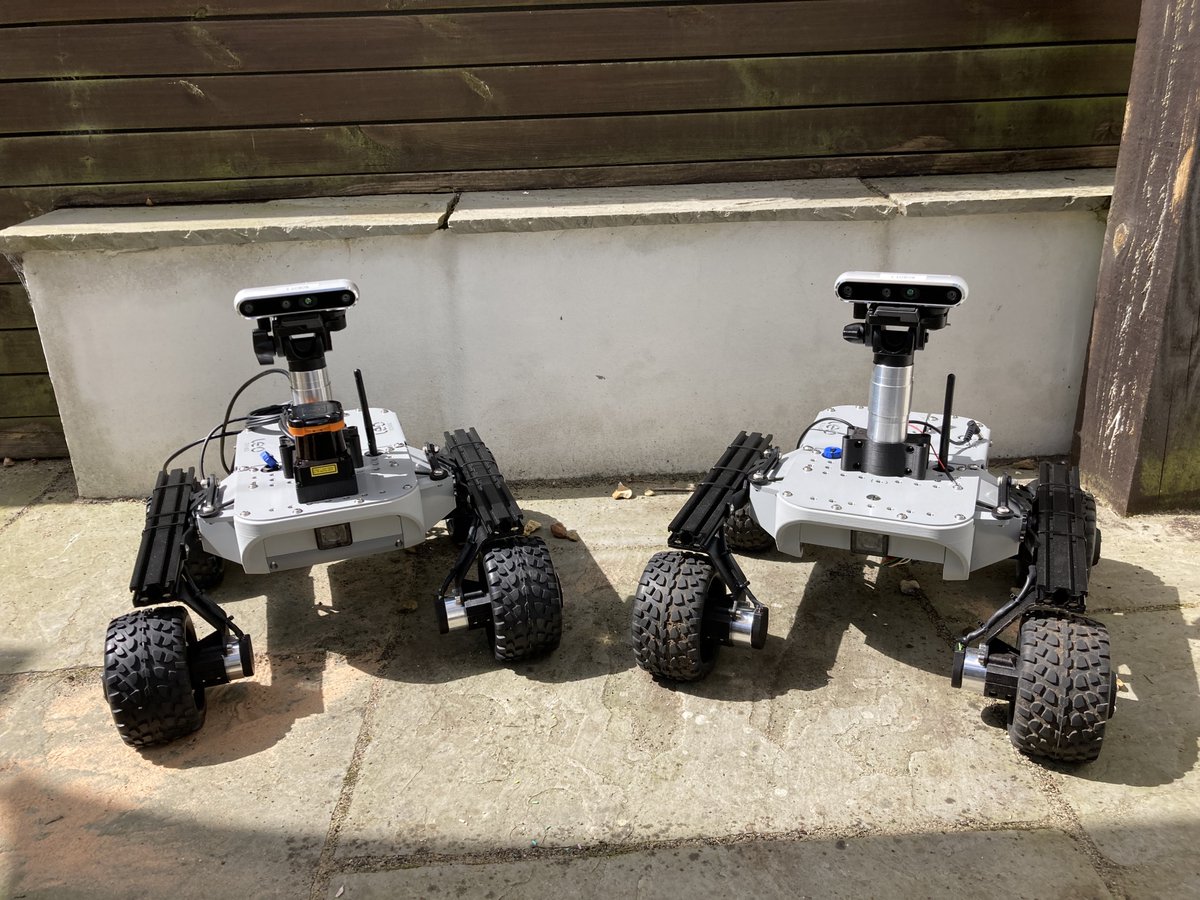 Edmund Hunt tweet media