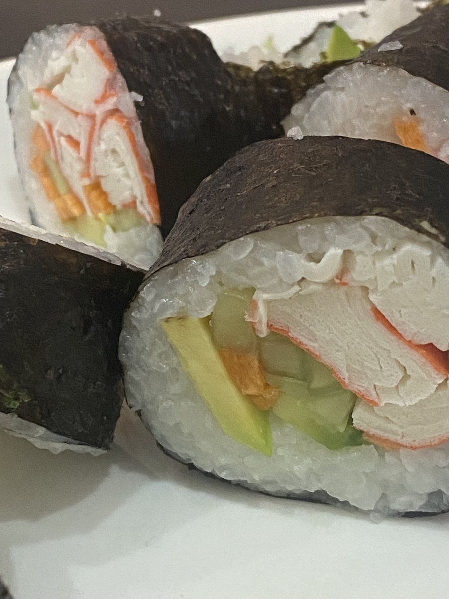 ObviouslyKDM's tweet photo. That little sushi to the left looked like it had a face π
That was totally accidental.
Havenβt made sushi in a long time. This was acceptable βΊοΈ
Not the best picture but I had to capture it before they were all gone!
#foodporn #sushi #foodface https://t.co/rNpAGCwlUV