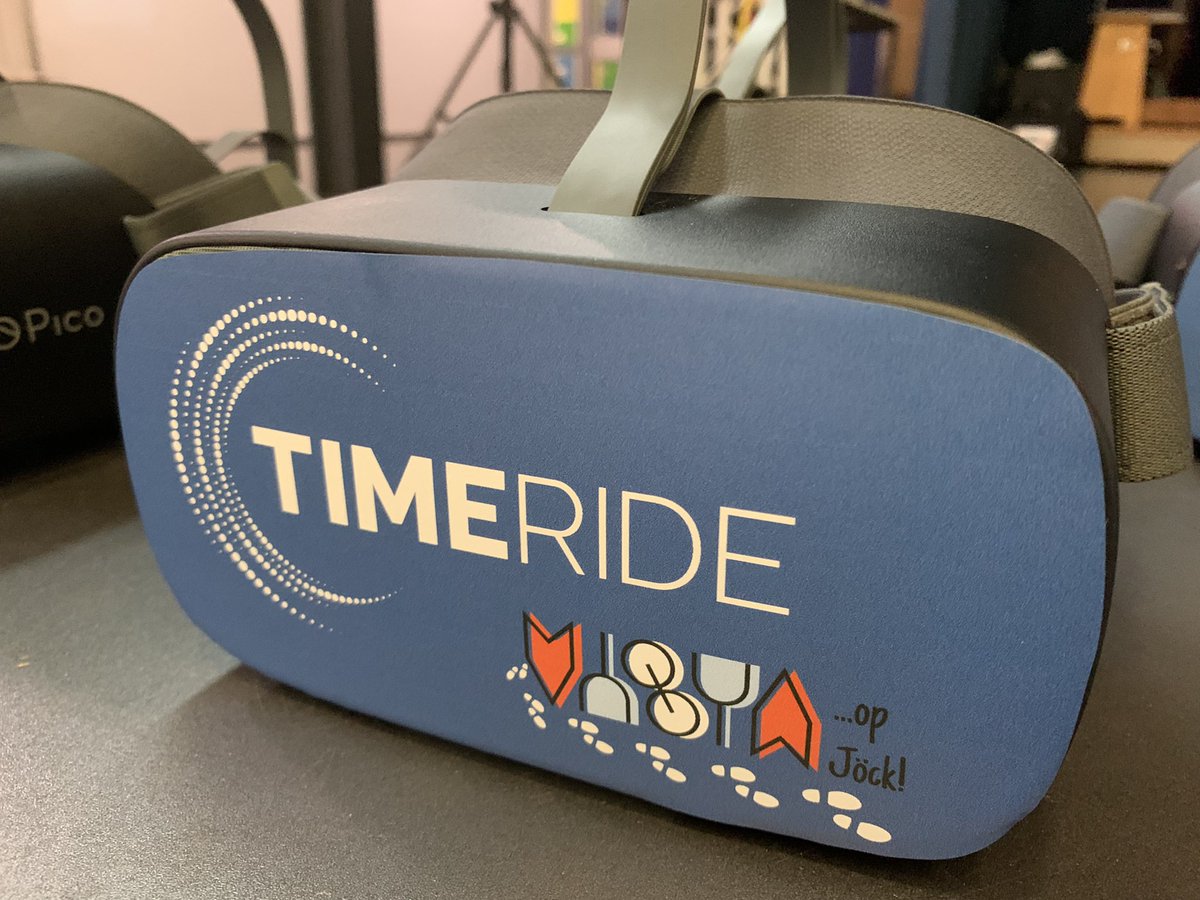 TimeRide_'s tweet photo. Live vom Netzwerktreffen für Lehrer:innen und Multiplikator:innen. TimeRide bringt VR Brillen in die Schule. Mit #miquaopjöck 👈🏼So geht Lernen! #miqua x #timeride https://t.co/9Ceq70Q3pU