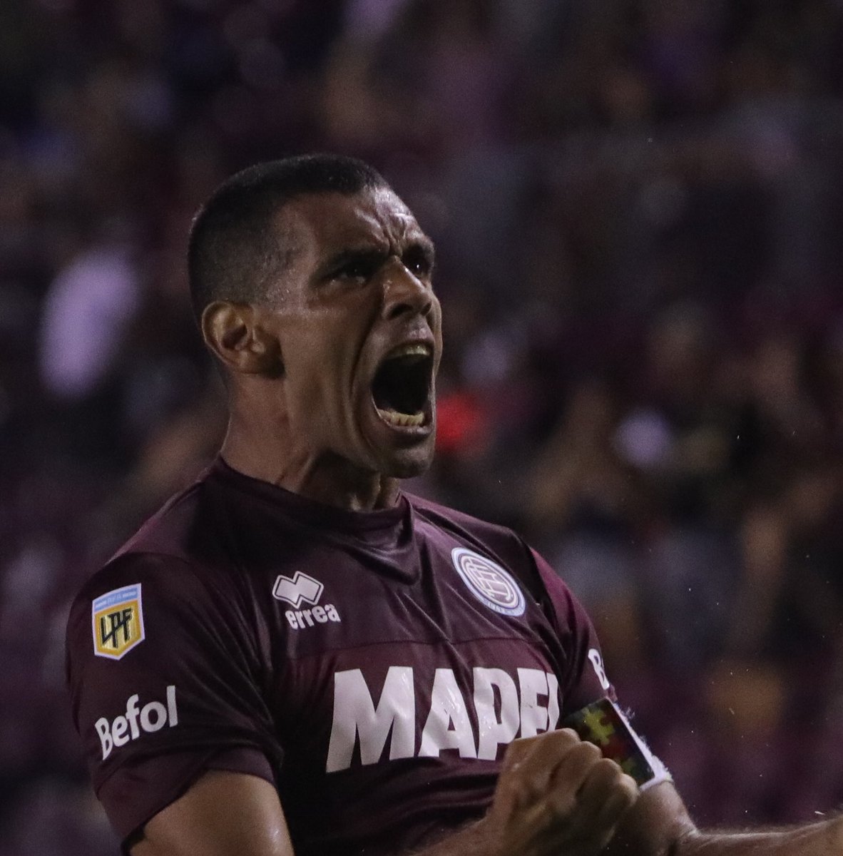 clublanus's tweet photo. ¡PEPE RENOVADO! 🔥🇱🇻

José Gustavo Sand extendió su vínculo con el Granate hasta diciembre de este año 👉 https://t.co/45D1onbHFR https://t.co/nfi6YZzwdW