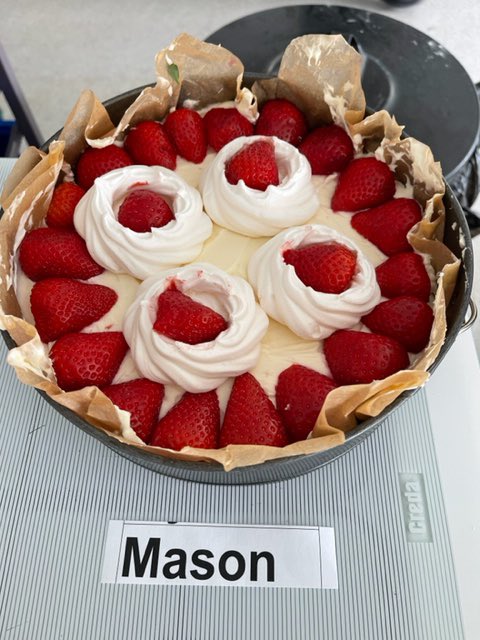 Some more incredible desserts from our year 10 Food Tech group 🤌🤌.
#hardwork #ambition