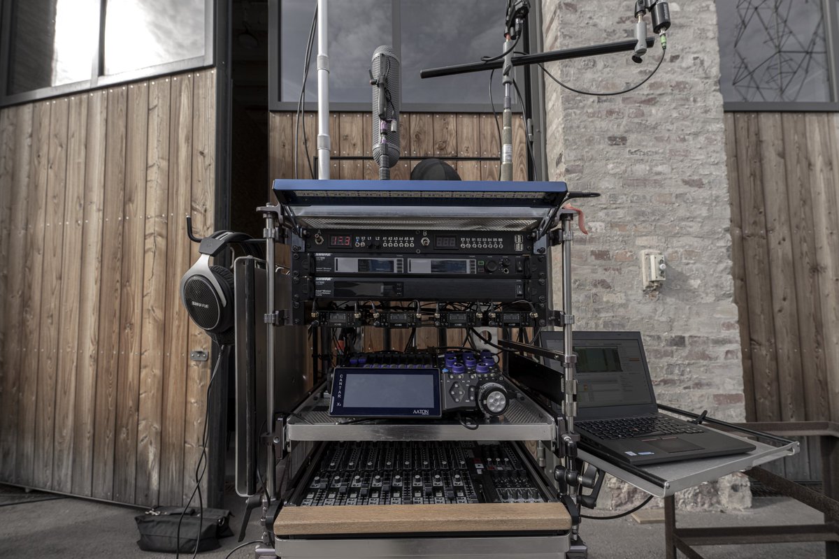 sfm_inc's tweet photo. If you make your living wherever “on location” takes you, look into @Shure's ADX5D dual portable wireless receivers. https://t.co/2HAVLU27cP
#soundcart #soundmixer #locationsound #productionsound #soundrecordist #setlife #boomoperator #onset #locationsoundmixer #soundrecording https://t.co/Dt4RvzET1R