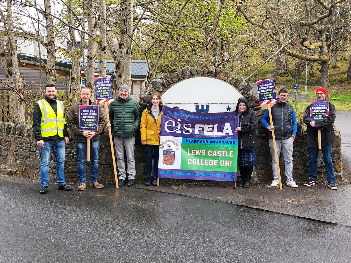We strike again tomorrow for a fair pay award 👊

In our unity is our strength ✊️

College lecturers deliver; we deserve a fair pay award.

#PayWeDeserveBetter