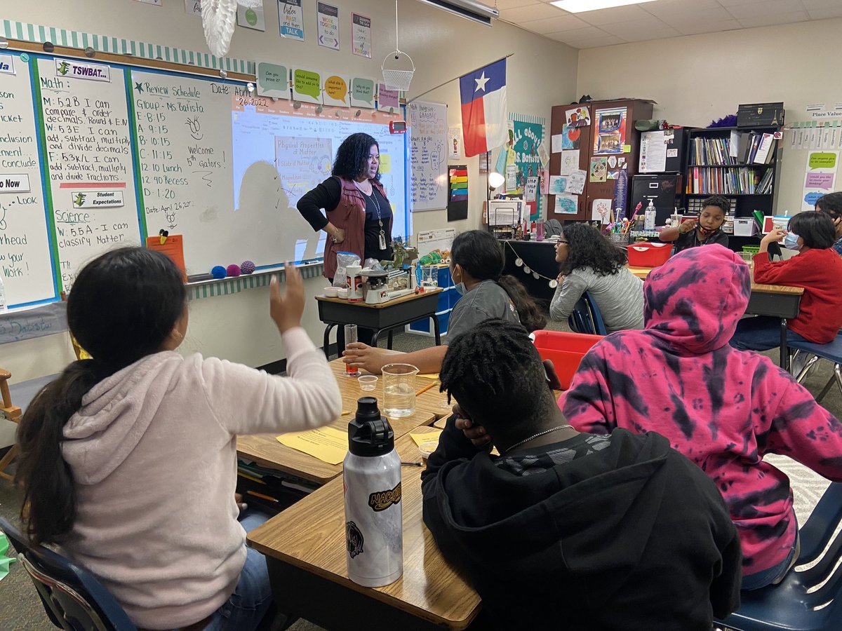 MissGamez1's tweet photo. Watching 5th graders try to mix oil and water is my new favorite form of entertainment. The best part is when the lightbulbs come on &amp; they remember what density is. Great lesson, Mrs. Batista!! 🧪🤓 #STAARreview #TackleTheSTAAR @AndersonGators @ClarkWritesNow @AEScounselor https://t.co/mwF2ZTwdLC
