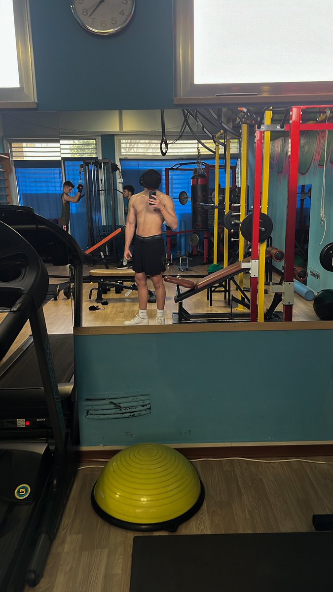 tryzzonee's tweet image. Avarage kraken slayer enjoyer