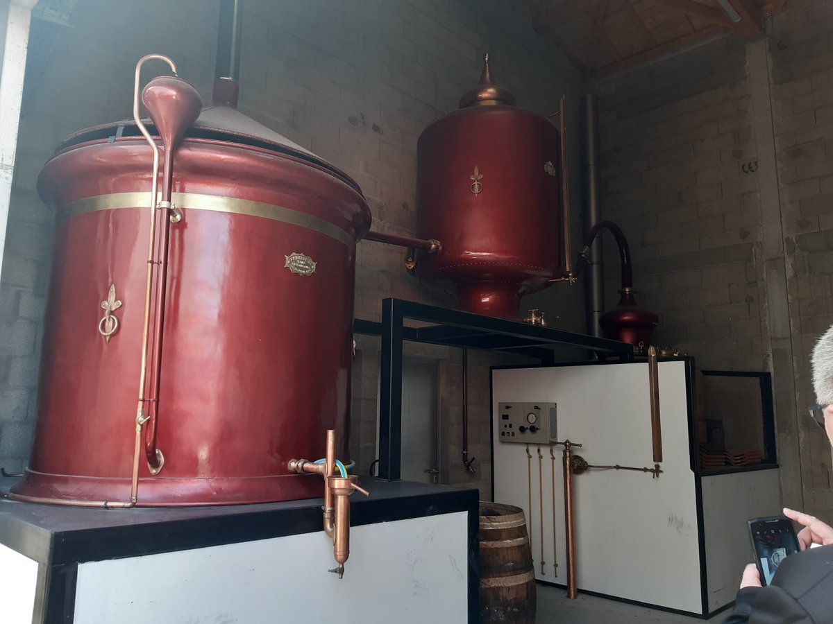 Alé zou on rentre à la maison, après une belle journée constructive dans l enceinte du centre des pompiers de Jarnac, lieu unique de formation de lutte contre les feux d alcool dans des chais des maisons de cognac.