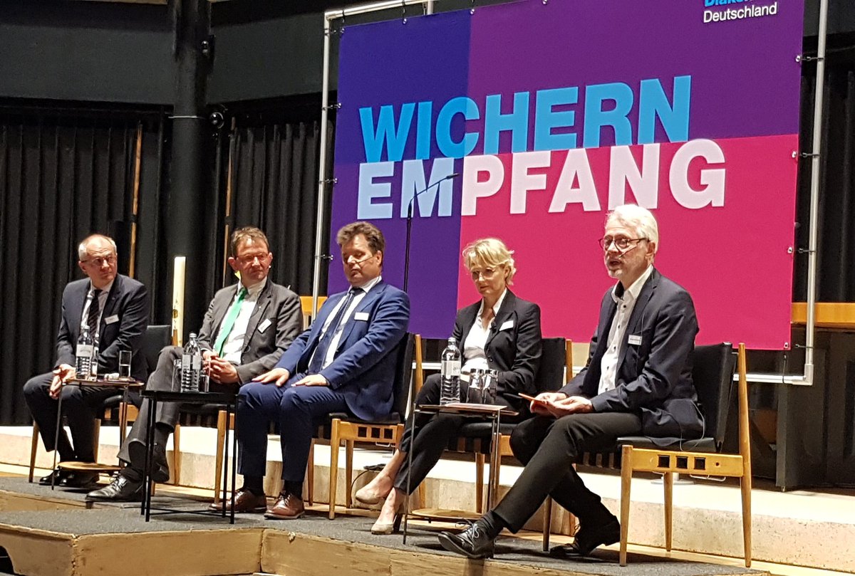 coelschl's tweet photo. Der #Sozialraum muss sich für alle Menschen öffnen, die in ihm leben. Demokratie und Inklusion gehören zusammen. Jürgen Dusel  #Wichernempfang der #Diakonie Deutschland https://t.co/PpYQmTi45I