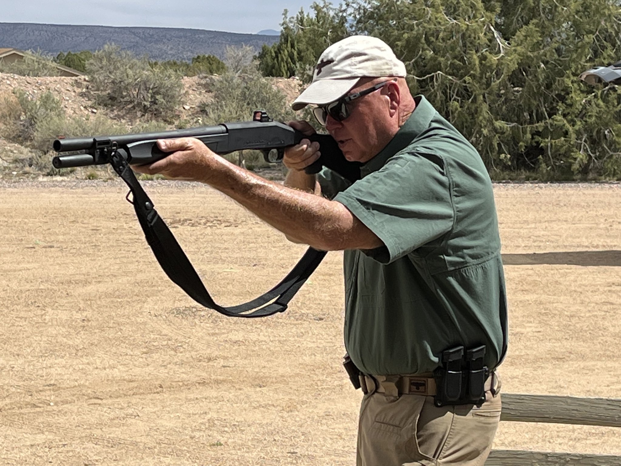Guns & Ammo Magazine on Twitter "Tech Editor Rich Nance was at Gunsite Academy to put the new