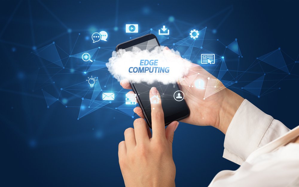 ScaleFlux's tweet photo. 💥 #DataGrowth is exploding: #DataCreation is expected to reach 180 zettabytes by the year 2025! Our Chief Scientist Dr. Tong Zhang spoke with @IanDBarker at @BetaNews about how #cloud and #EdgeComputing are fueled by this growth: https://t.co/18gTFctR3R  🌱 https://t.co/pkBtttEOYG