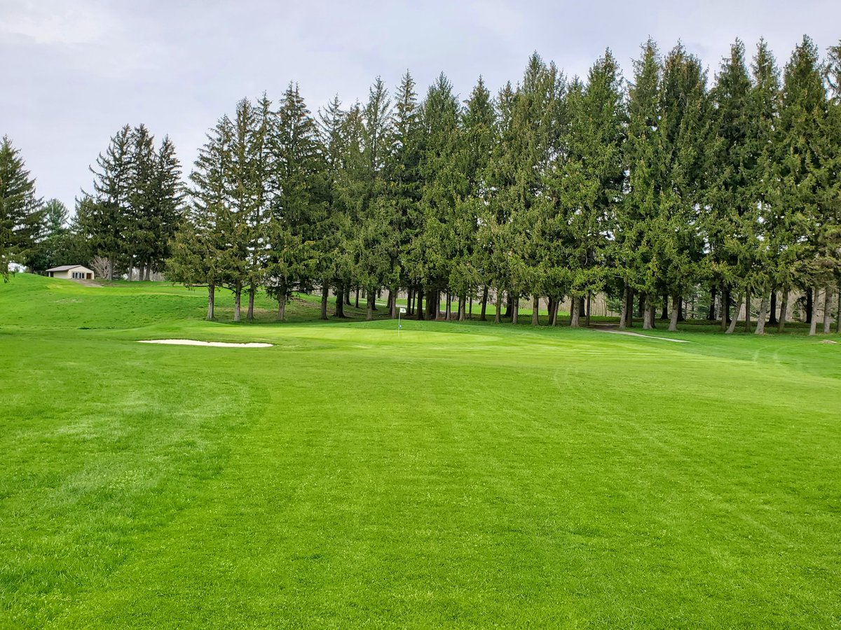 markpoloncarz's tweet photo. Golfers: @ErieCountyParks Elma Meadows GC is now open for play. The course looks great and the bunker renovation project started last year will be recommencing soon. Schedule a tee time here: https://t.co/bnvM2CVSdt https://t.co/7Qrwpe9HeW