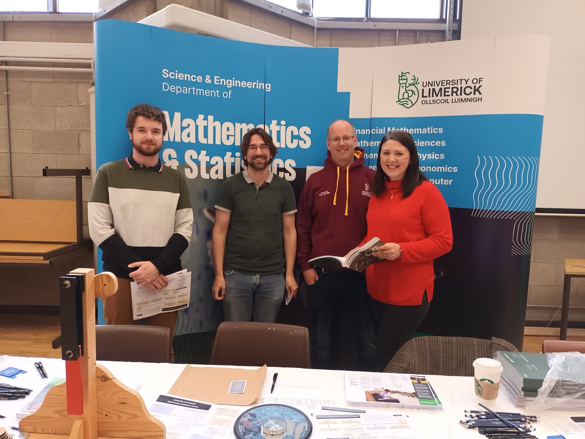 MACSIMaths's tweet photo. Today we welcomed lots of great students, teachers, and parents to the @UL #OpenDay. It was so lovely to chat to so many students interested in studyingย #Maths via #LM058 & #LM124 #StudyAtUL @sci_engUL @MACSIMaths #CAO ๐๐ฉโ๐๐จโ๐ https://t.co/85Exhi0Ar8
