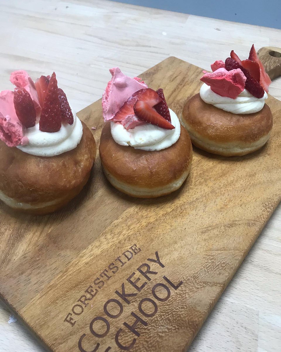 ForestsideCookerysch tweet media