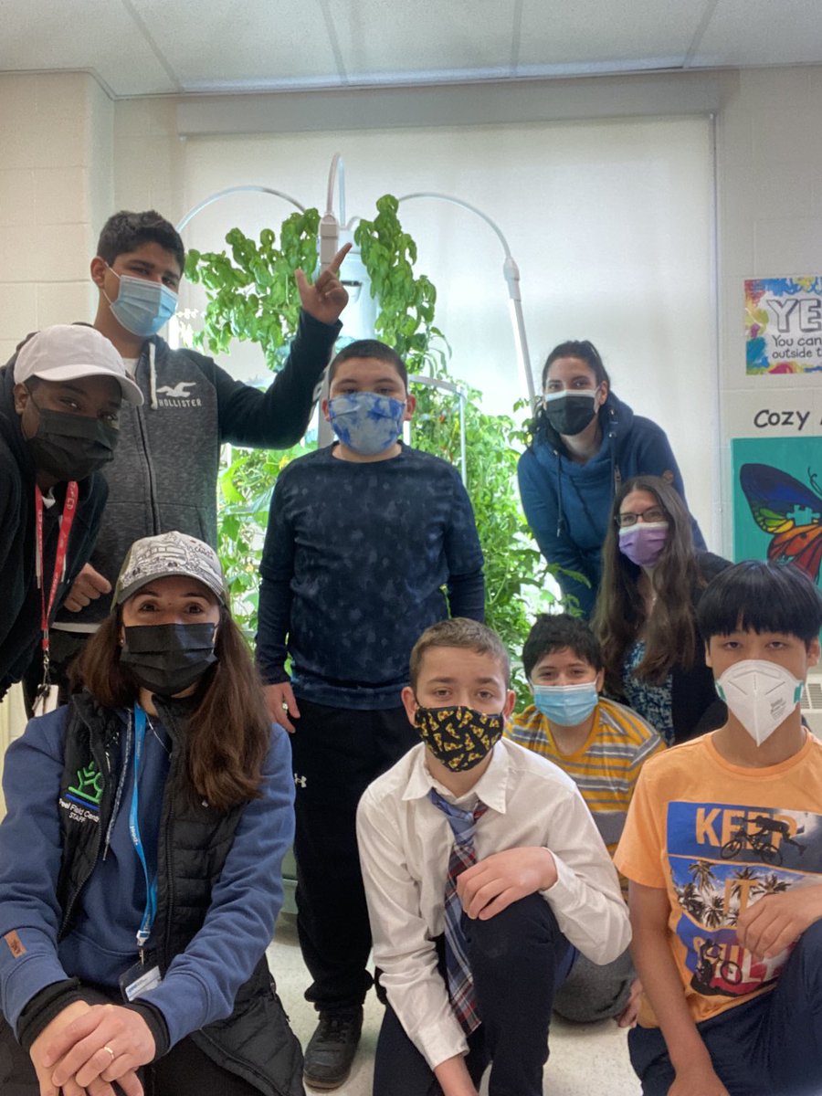 Our Tower Garden growing strong!!! Always love hanging out with my friends ⁦<a href="/RISERoom110/">James Grieve RISE Room....Towards Independence!</a>⁩ #EnviroEd #spring #lovemyjob