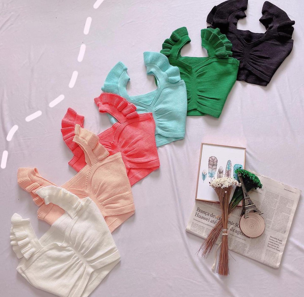 MiaChic0's tweet image. Um tricô nunca sai de moda

(Cropped Mia • R$ 59,99)

enviamos para todo Brasil ✨
entregas via correios e via motoboy pro RJ
*consultar disponibilidade de região motoboy.
por motoboy entregas expressas por R$15
E frete grátis via correios compras acima de R$300 pra todo Brasil