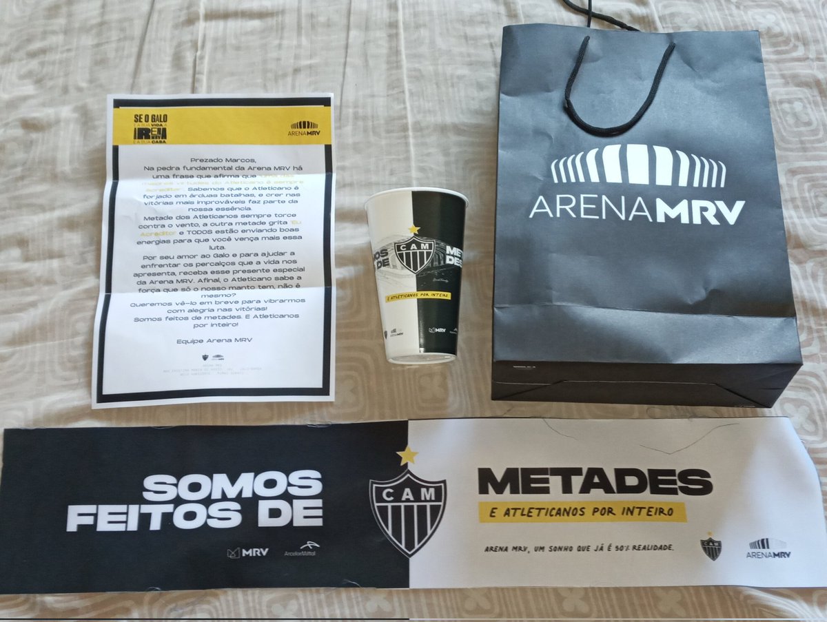 A @ArenaMRV me tirou o chão... poucas vezes tive tanta emoção com um presente. 
Obrigado a Todos do marketing da #ArenaMRV, que me fizeram ir as lágrimas e aumentar ainda mais minha força pra estar na inauguração da Arena.
🐓⚽️🏟💪🏻⭐🏆
#SempreGalo
#UmaVezTéMorrer
#OGaloÉMinhaVida