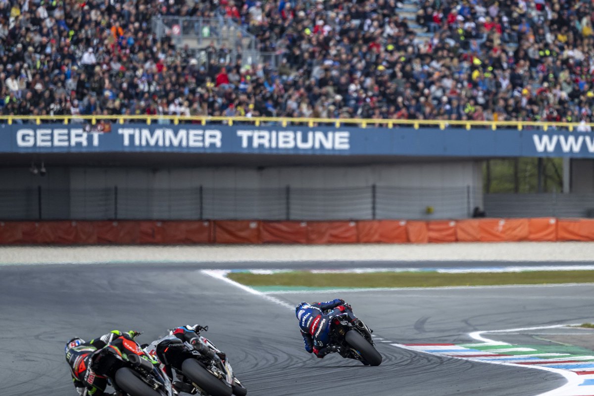 Assen 🇳🇱 
Race 1 + 2 : P12

Much more positive weekend at Assen, enjoying battles and got back some confidence 😀 Now want to get the next step!
 
Seulement P20 sur la grille de départ, beaucoup de bataille et de dépassements. Content de lancer notre saison 2022!