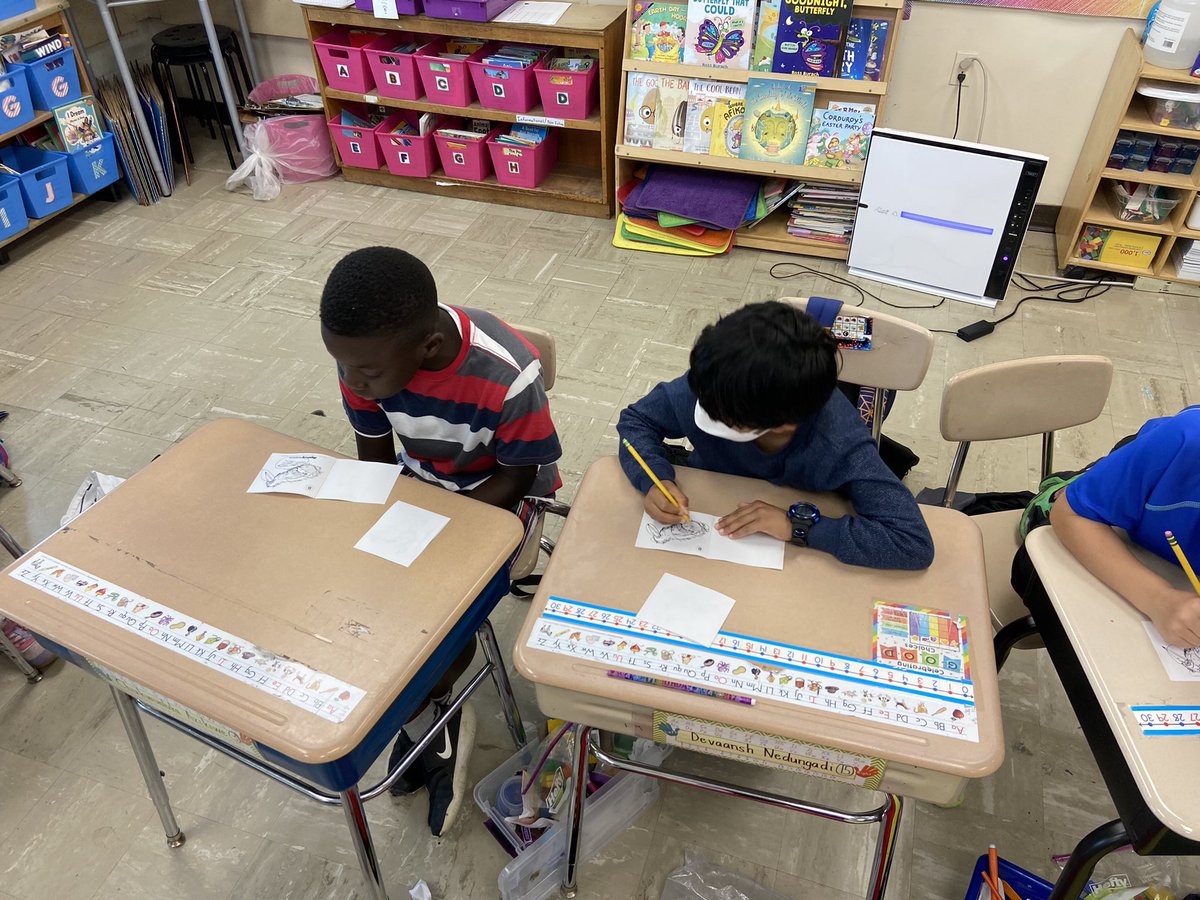 MrsRedelSharp's tweet photo. Busy day in first grade!! First we tried our hand at tangrams and then identifying baby birds by their traits! Future builders and scientists!!! @MysterySci @SharpBulldogs https://t.co/O9Sbkh6DXs