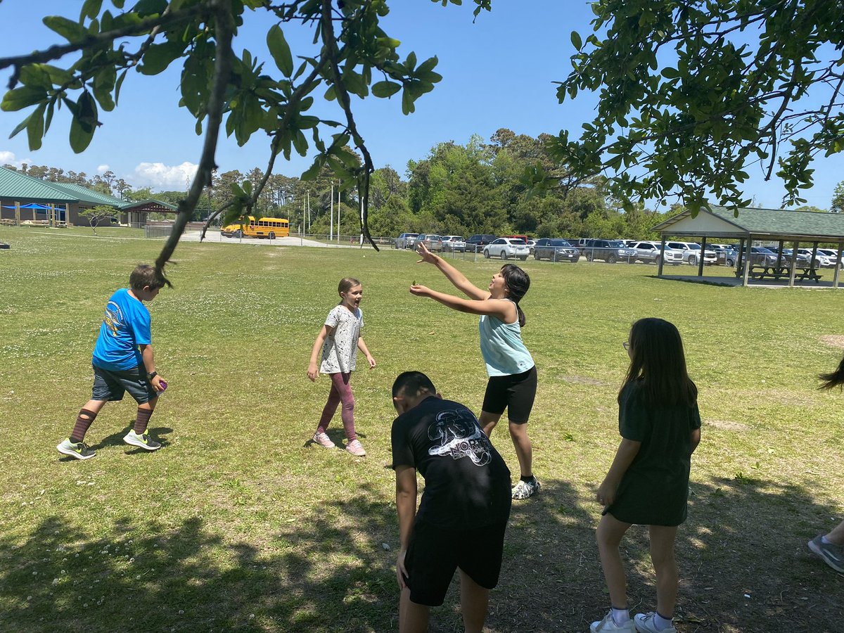 Putting on plays for friendship building and problem solving skills 💕