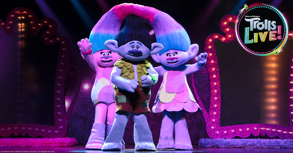 Satin and Chenille are giving their fashion advice to Branch! What do you think they are telling him? #TrollsLIVE 🌈