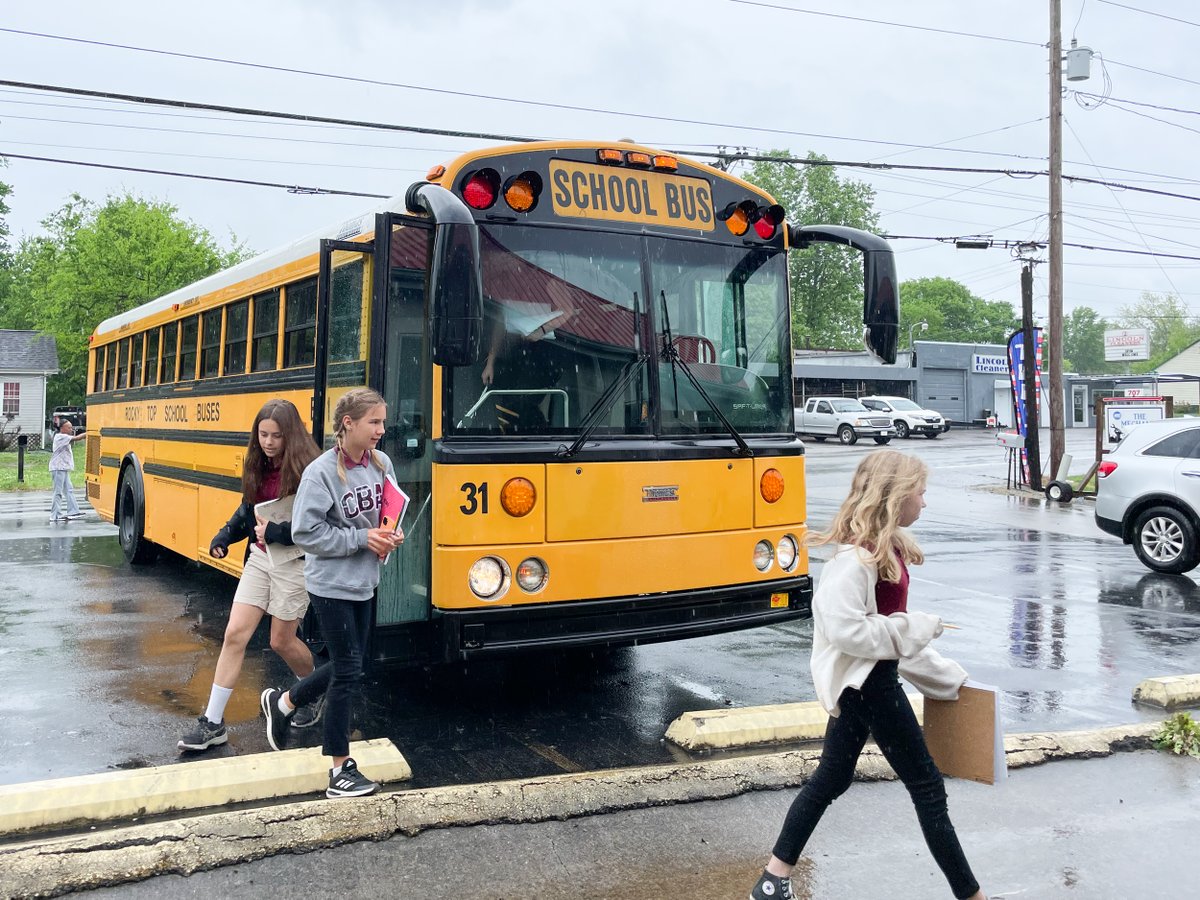 CBAstem's tweet photo. How do businesses integrate sustainable practices? That’s what 6th and 7th graders investigated with visits to Family Promise’s Second Chance Thrift Store, Planet Exchange, Habitat ReStore, Southland Books, and Clayton. Thank you for hosting us today! https://t.co/1HoM4yBPyo
