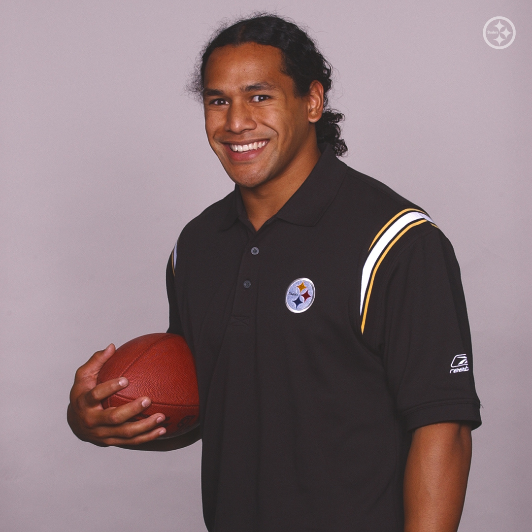 steelers's tweet photo. A young 🐐 https://t.co/eJ2M7p6whR
