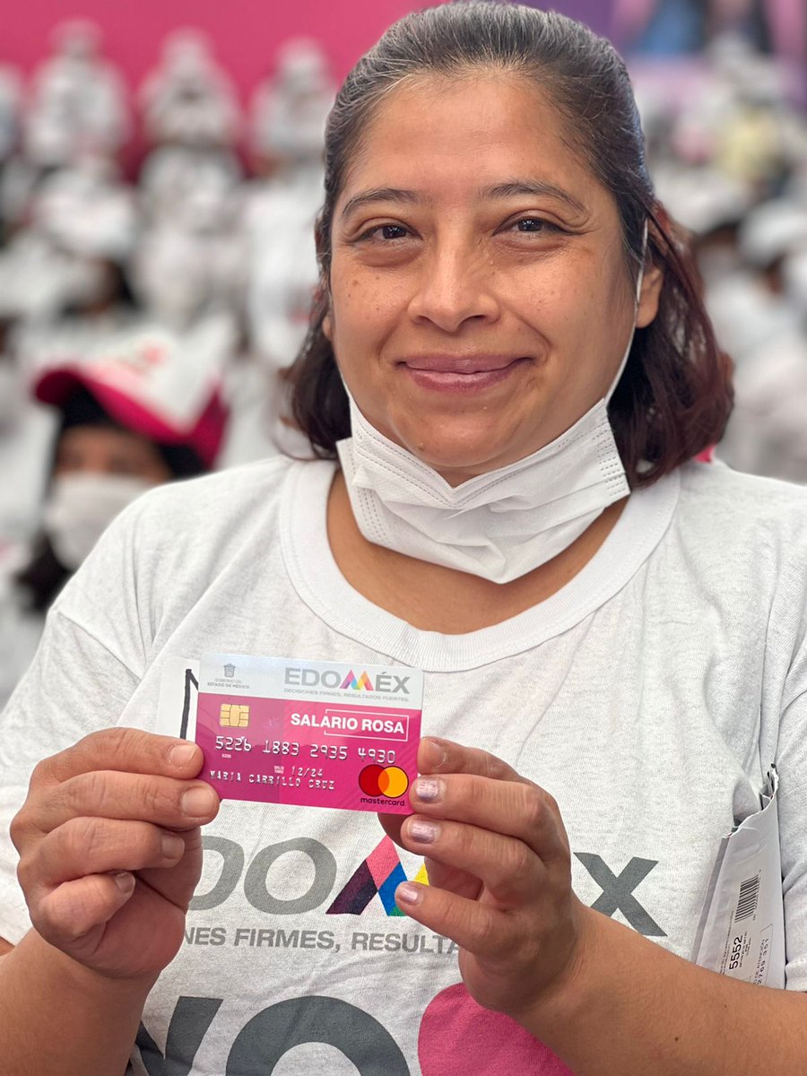 EduardoFloMa1's tweet photo. Llega el #SalarioRosa a Neza! El Gobernador @alfredodelmazo entregó tarjetas a miles de Amas de Casa de este emblemático municipio del #Edomex 🙋🏻‍♀️👈👌💖 https://t.co/BRQig5VrdA