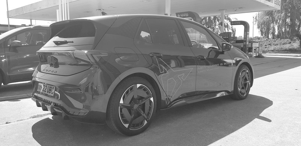 OSLARCOFFEE's tweet photo. We're at @snowscupra in #southampton on Friday 29th April 2022 with the all new #cupraborn ⚡⚡⚡⚡⚡

B O O K... Your #testdrive &amp; interest with the #dealership today &amp; enjoy an #oslarcoffee treat for F R E E on the day 💥☕

#oslarcoffee 
#dealershipevents 
#cupra 
#electriccar https://t.co/C6MKwDGEpJ