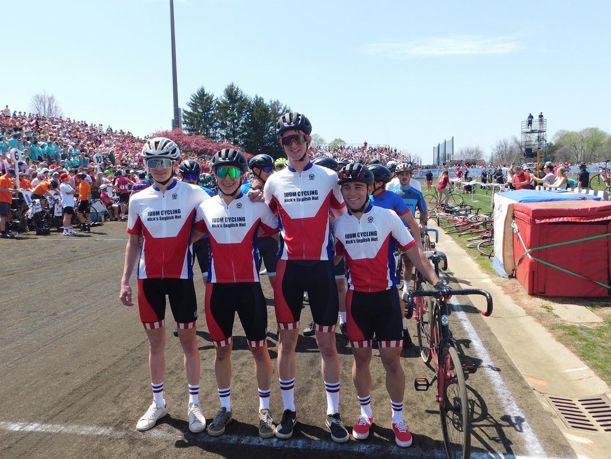NicksEnglishHut's tweet photo. Prerace festivities from the Little 500 race this past weekend. @IUDMCycling #IUDMCycling #GoIUDMCycling #Little500 #RaceDay #BikeRace #IU #GoHoosiers #VisitBtown #NicksEnglishHut #NEH https://t.co/uzoEHQtV2J