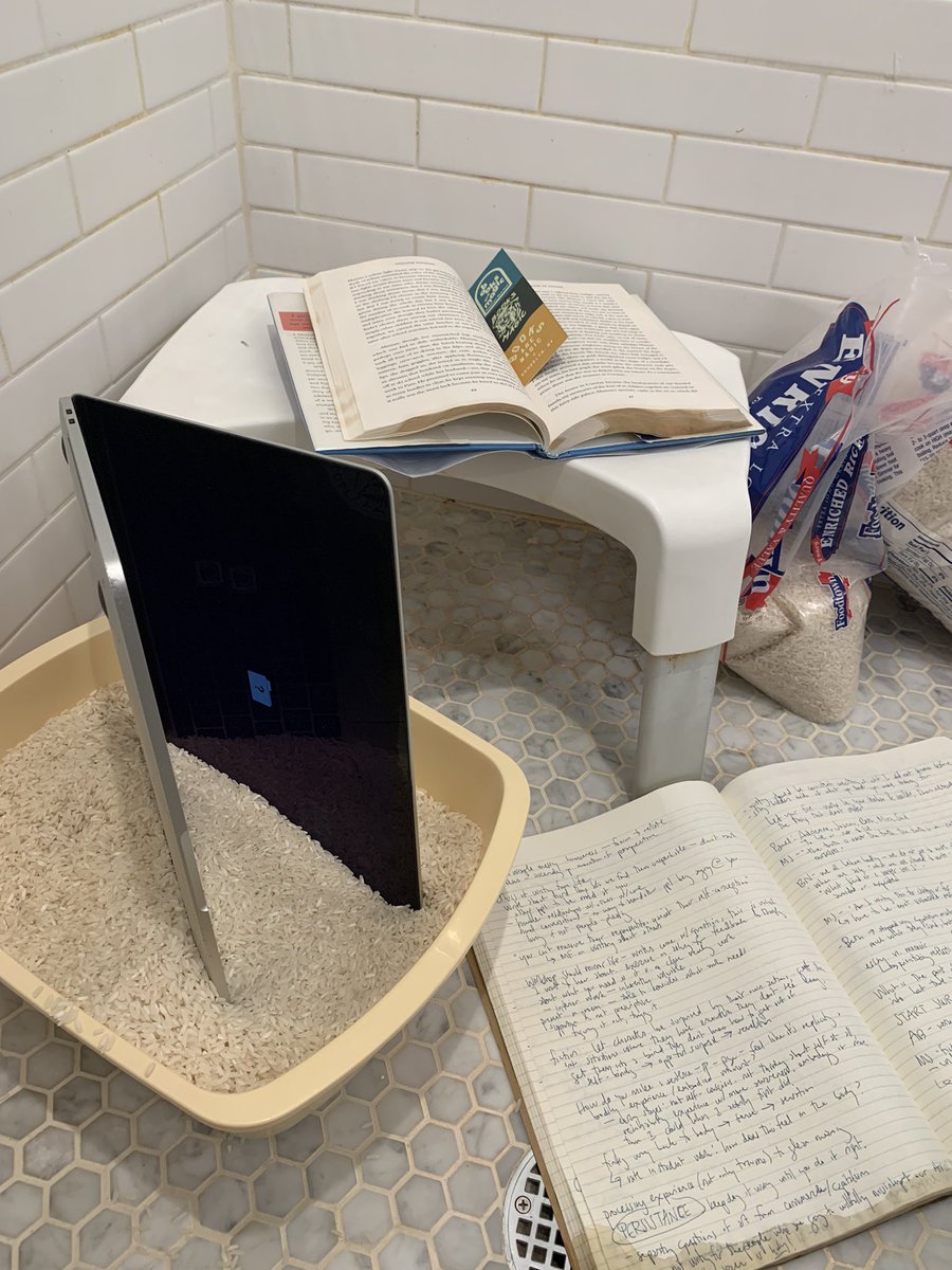 katie_machen's tweet photo. Well, Tuesday just got bad #sorrylibrary https://t.co/cIckw9UbbH