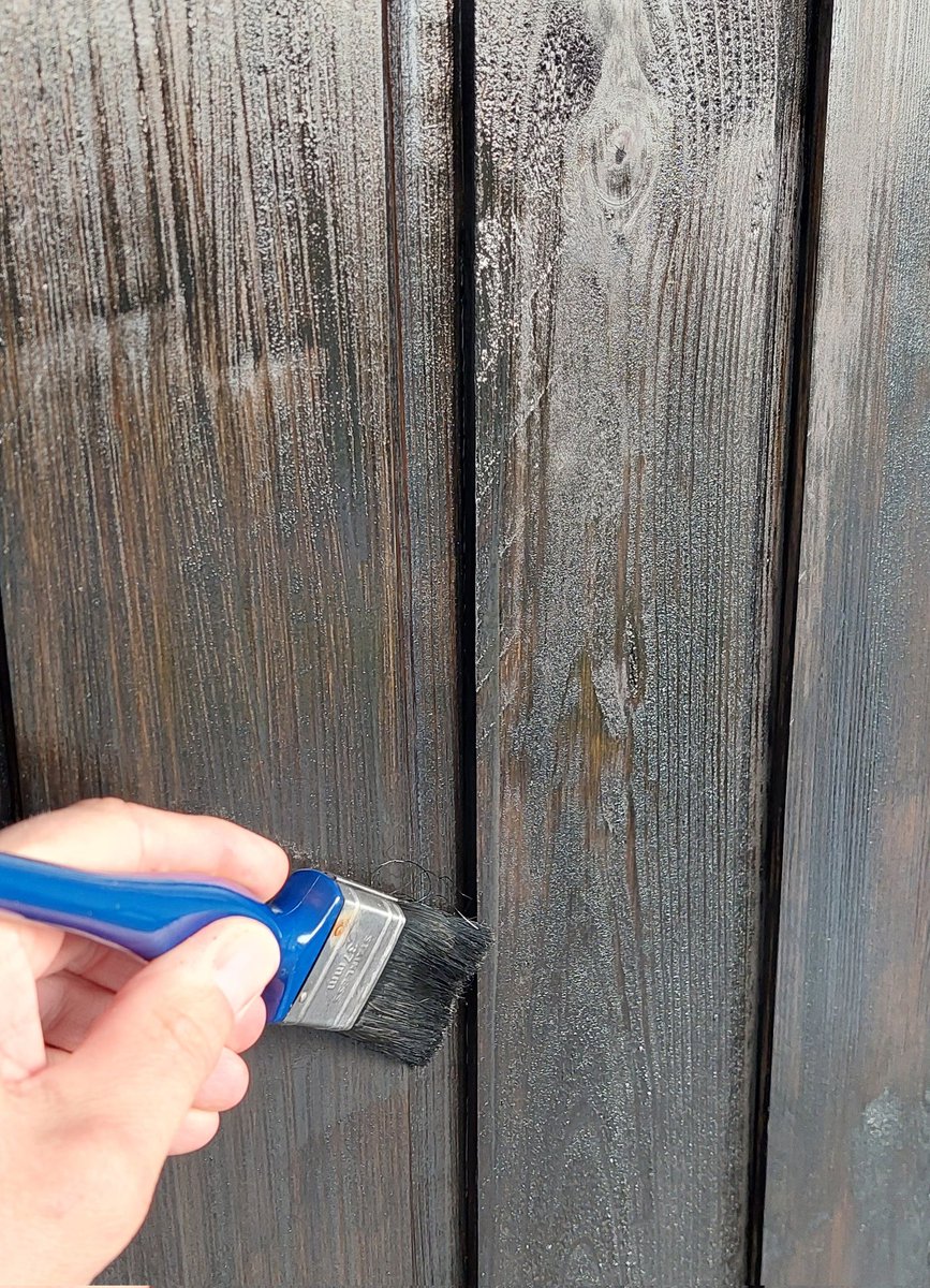 Biobased Beitsen! Dat geeft een goed gevoel! Nu de schimmels van #FungiForce het werk laten doen! #Biobased #PuurNatuur #Schimmels