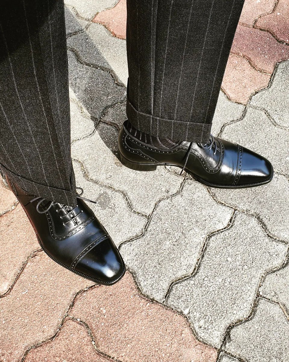 A Classic Gaziano Girling St James II In Black Calf With Some Classic Pin Stripe Trousers!

Learn more here 👉 swiy.io/gazianogirling