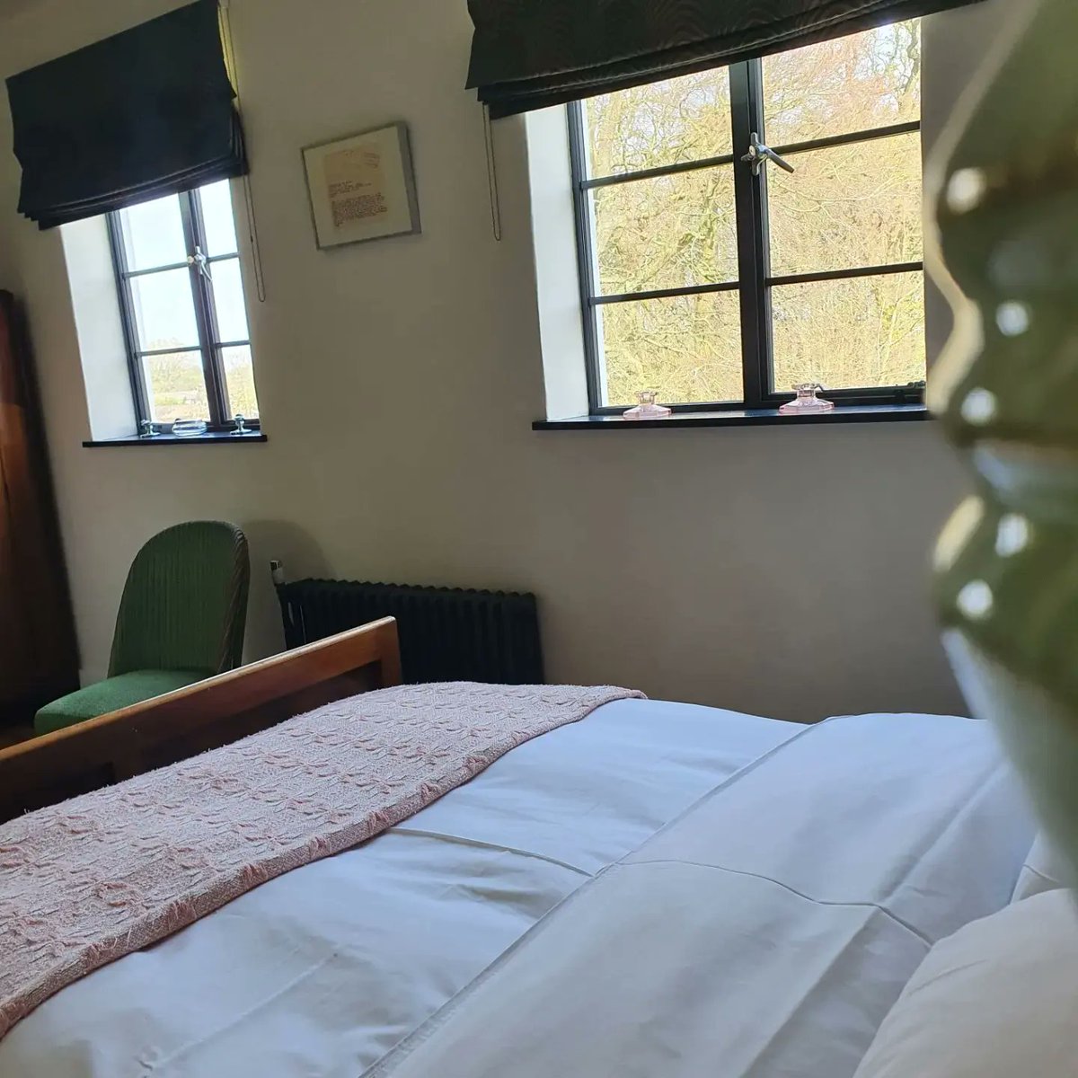 ControlTowerNC's tweet photo. Our Signals Room is available this weekend... 3 nights from Friday 29th April. Fancy a getaway for the Bank Holiday?
DM to book.
Claire and Nigel x
#bankholidayweekend #bankholidaygetaway #ControlTower #signalsroom https://t.co/tSTgtyvMM1