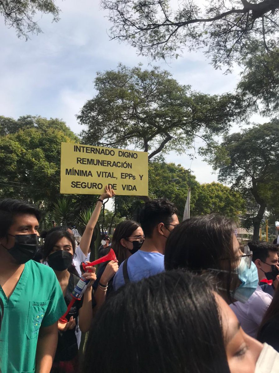ojoturco_'s tweet photo. ¡Exigimos la aprobación de un presupuesto justo y lineamientos para el internado 2022! @Minsa_Peru #InternadoDigno
#LeyDeInternadoYa
#MEFindiferente
RT para mayor difusión 🙏🏽
@mayenazol @drhuerta @MichelePanduroM @MaytaTristan @jesusanampa https://t.co/sghneWmT7I