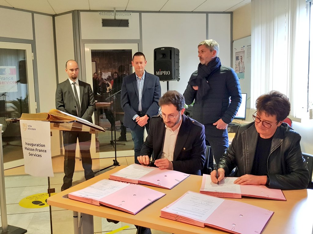 [Inauguration Maison France Services à #Erstein]
Rencontre avec Nerimam et Igor, les agents qui en un seul et même lieu vont permettre aux personnes d'accéder aux principaux organismes de service publics.
Les partenaires du territoire vous accueillent à bras ouverts ! #proximité
