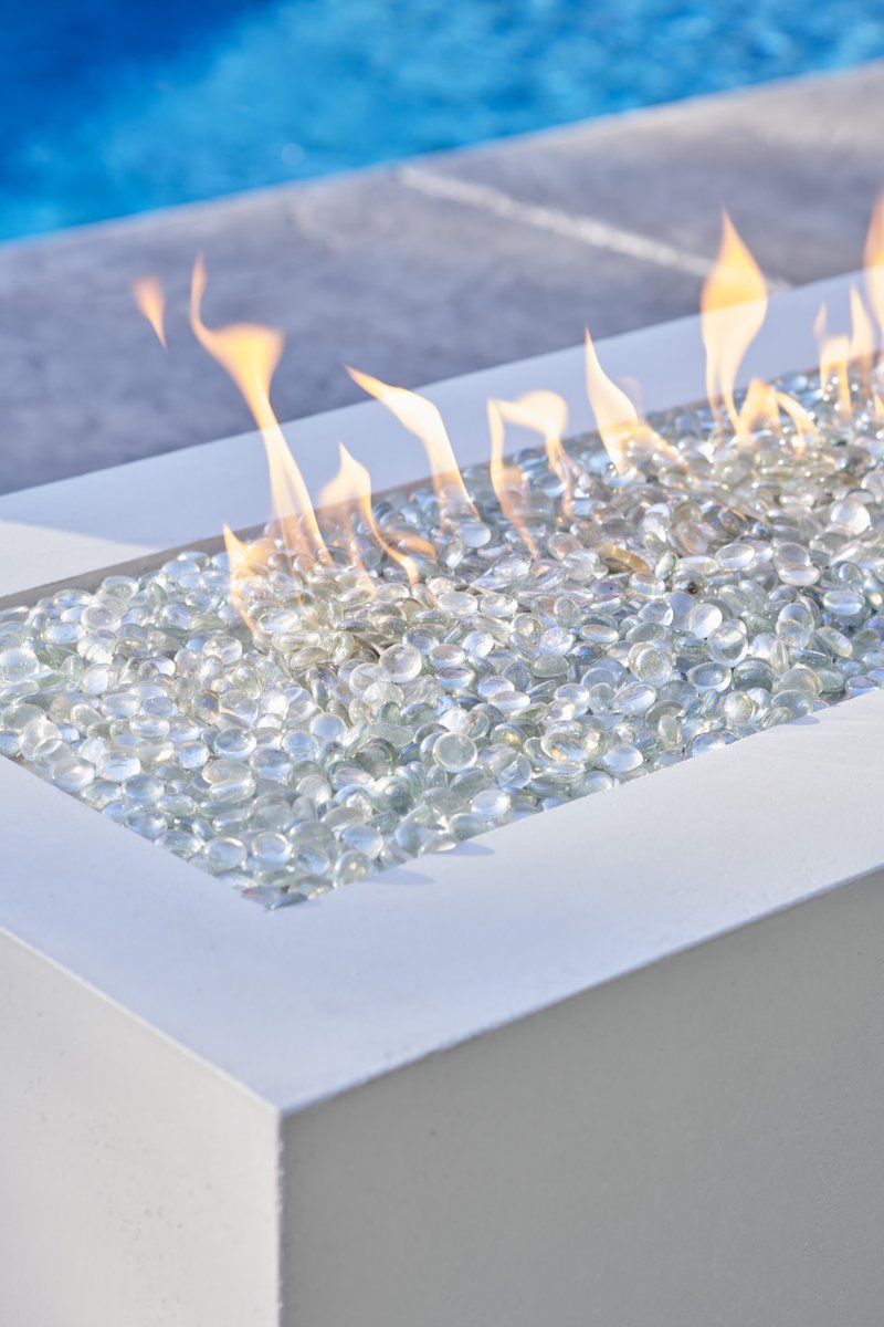 OutdoorRooms's tweet photo. Trying to decide between #naturalgas and #liquidpropane for your #firetable? We've got some advantages to using either up on the blog today: https://t.co/S2HW14KdsB #bringhomeoutside #outdoorfire https://t.co/nEZG3gwiZP