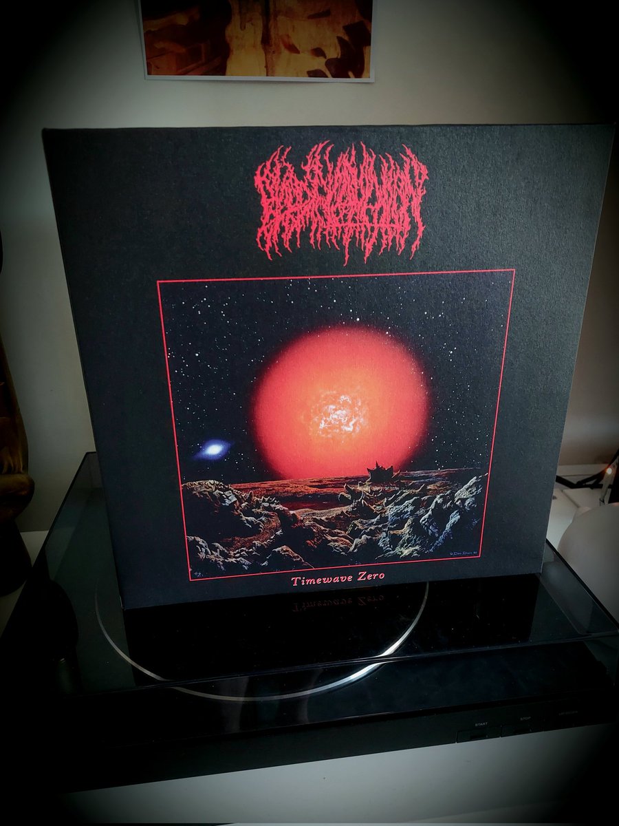 HeadbangersPod1's tweet photo. Latest vinyl purchase, time to decompress to some ambient space shizzz 🚀 #bloodincantation #timewavezero #vinylrecords https://t.co/cBA5Y67pcZ