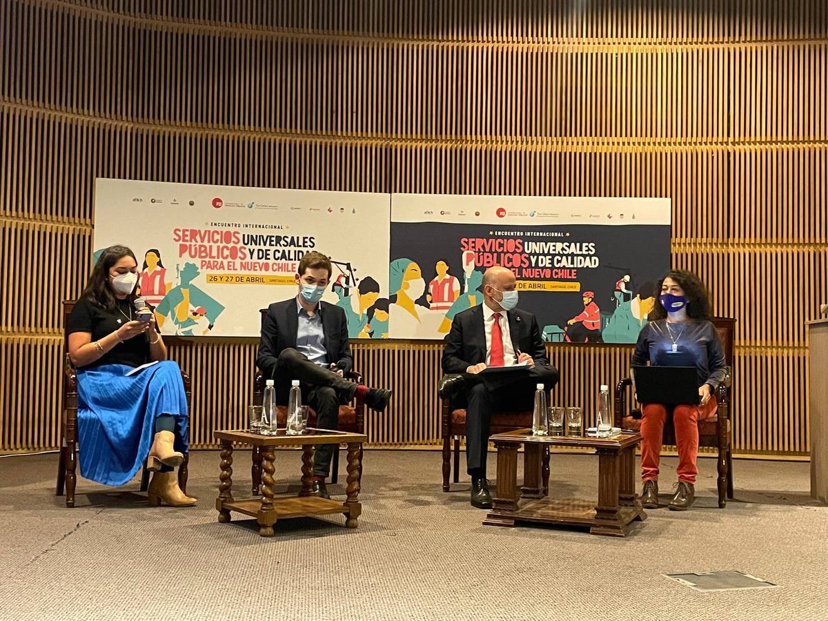 Hoy participamos en el Encuentro Internacional Servicios Públicos Universales y de Calidad para el Nuevo Chile donde debatimos sobre el reforzamiento del aparato público para garantizar derechos sociales y desarrollar una sociedad más justa y equitativa.<a href="/PSIglobalunion/">Public Services International @psiglobalunion.bsky</a> <a href="/GIESCR/">GI-ESCR | giescr.bsky.social</a>