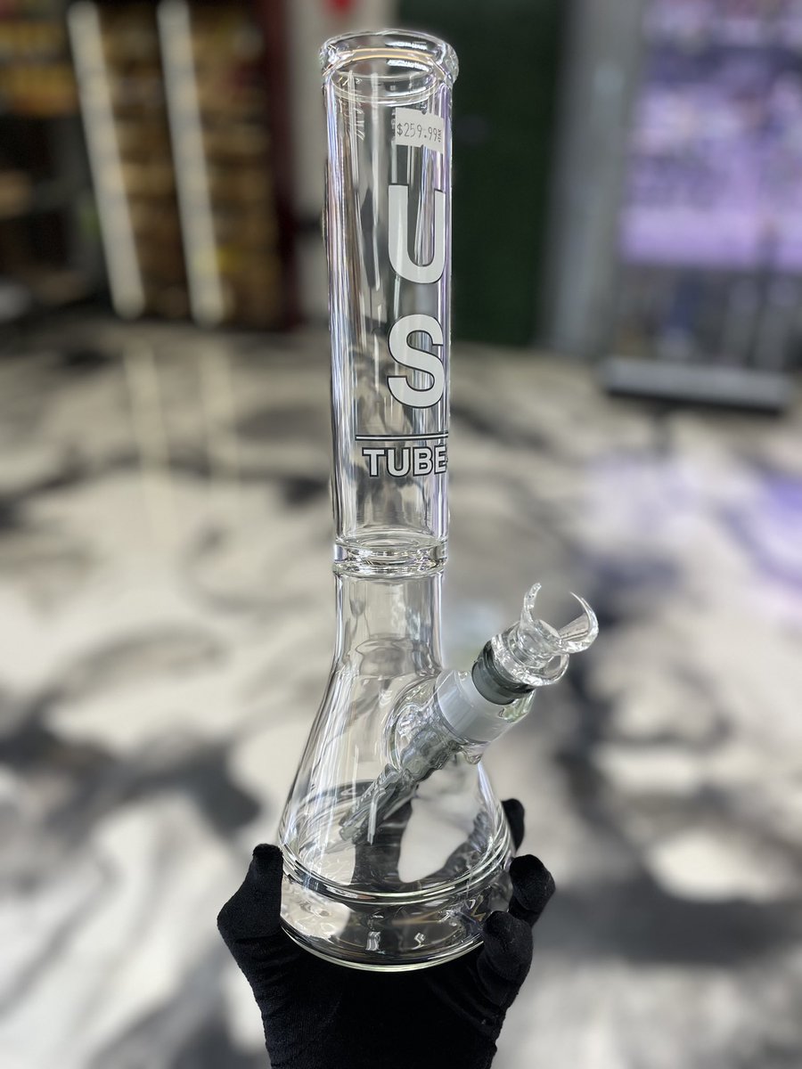 USTube Glass! -20% off till April 30th! DM Us! #heady #headylife #art #ArtistOnTwitter #glass #smokeshoplife #smokeshop #smoke #PhotoOfTheDay #photograph #ElonMusk #cryptocurrency #ShapeofLove