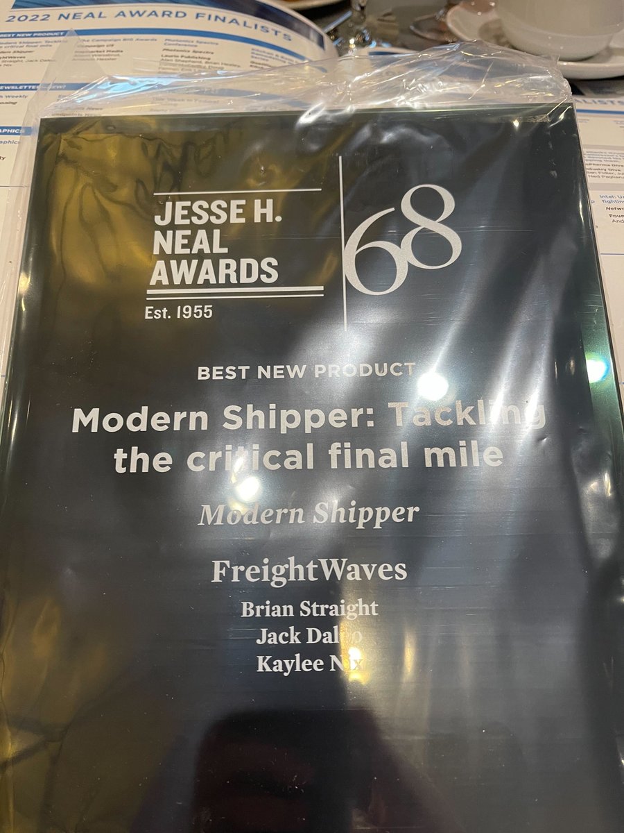 truckingtalk's tweet image. Proud to say that @ModernShipper has won the Jesse H. Neal Award for Best New Product. So many to thank, but our readers deserve the most thanks. W/O them, there would be no Modern Shipper. Thank you #lastmiledelivery #ecommerce  @KayleeNixWX @jack_daleo @FreightAlley
