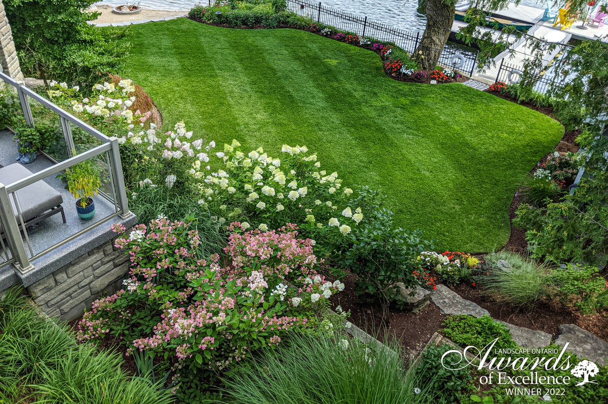 green_for_life's tweet photo. #LOAwards Spotlight 🏆🏡

Congratulations Snider Turf &amp; Landscape Care!

2022 Landscape Ontario Award of Excellence Winner: Private Residential Maintenance, “Paradise Lake Retreat”

See all the 2022 Award Winners at https://t.co/3WdzOIe2ry

#LandscapeOntario #GreenforLife https://t.co/R6ntaRACDg