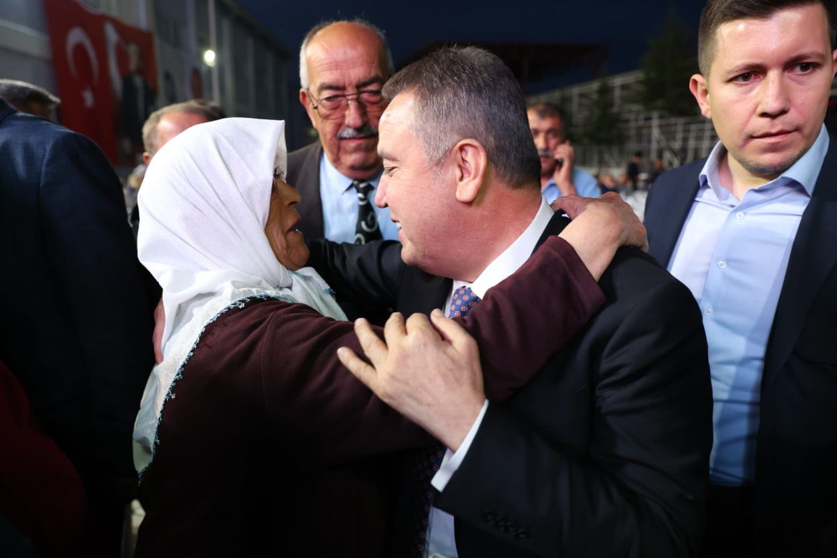 Muhittin Böcek