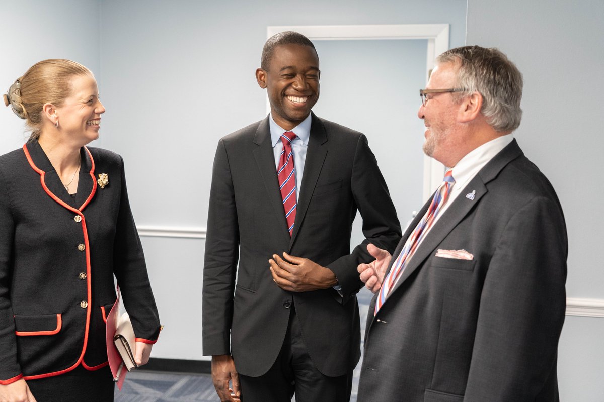 orlandomayor's tweet photo. With American Rescue Plan funds, we're working with @CareerSourceCF on the RISE Employment &amp; Training Office to connect residents to career opportunities, including at @Valencia_AST. I was honored to join @kplinske to host @wallyadeyemo and share how we're using this funding. https://t.co/nZjxK0UrBH