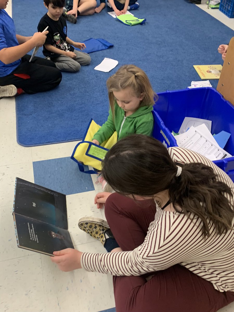 MsSheaRm117's tweet photo. So thankful for this opportunity again!  Fifth grade reading coaches are back to read to this 🌟 Superstar 🌟 Kinders!  📚 @blasdellreads @BlasdellElem https://t.co/sxxNbNxNKu