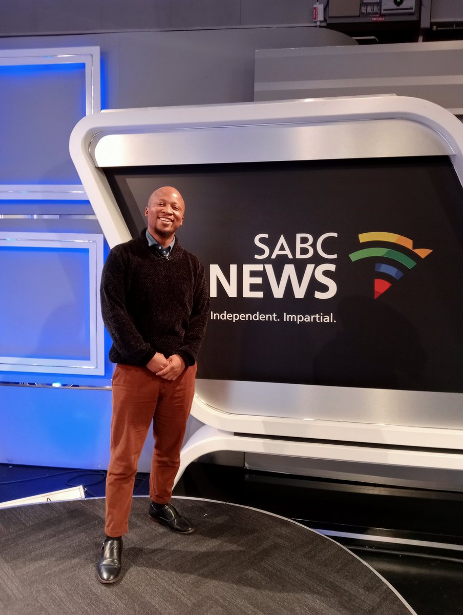 TshandukoLigege's tweet photo. I am your Tshivenda news anchor. 😭😭. I've always wanted this since I was a little boy. Today my dream is fulfilled. #SABC2 #TshivendaNews. https://t.co/m7Dc6iPQlC