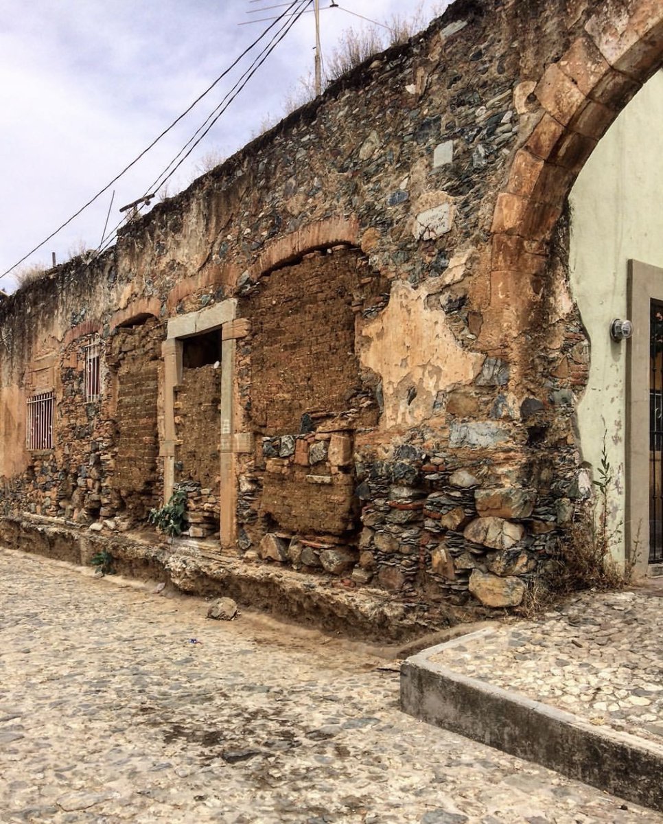 🙌🏻 #FelizMartes desde Mineral de la Luz en #GuanajuatoCapital ✨ ¿Quién de aquí ya conoce este precioso pueblito minero? 🤩