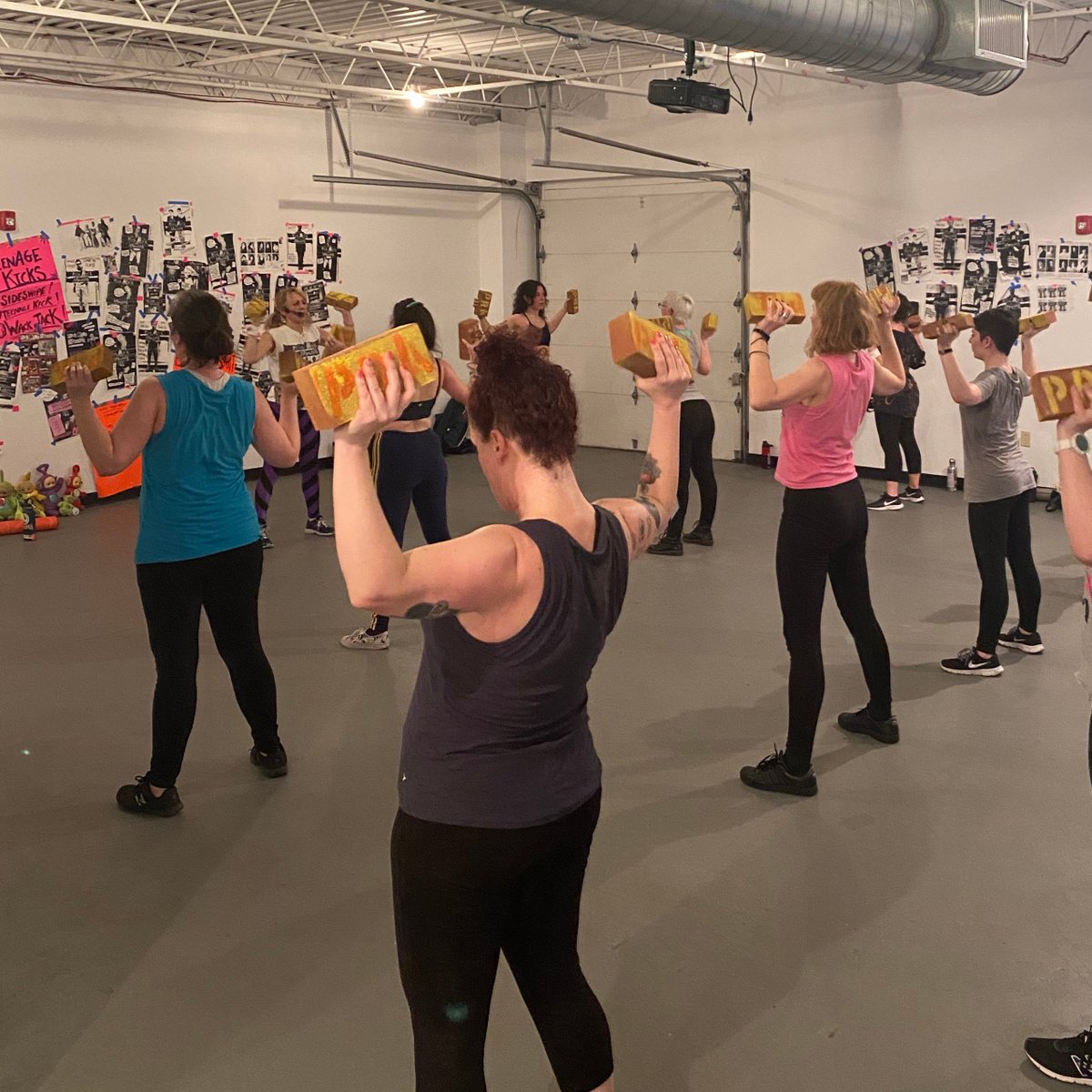 🤘🏼PUNK ROCK AEROBICS IS BACK 🎸 

Humor, attitude, and aesthetics integral to punk. Alt exercise. 

JOIN US at Zone 3 on Tuesdays at 6:30PM. 

DATES + DETAILS + TICKETS at zone3westernave.com/pra/

#allstonbrighton  #bostonexercise #workoutboston #bostonpunk #zone3westernave
