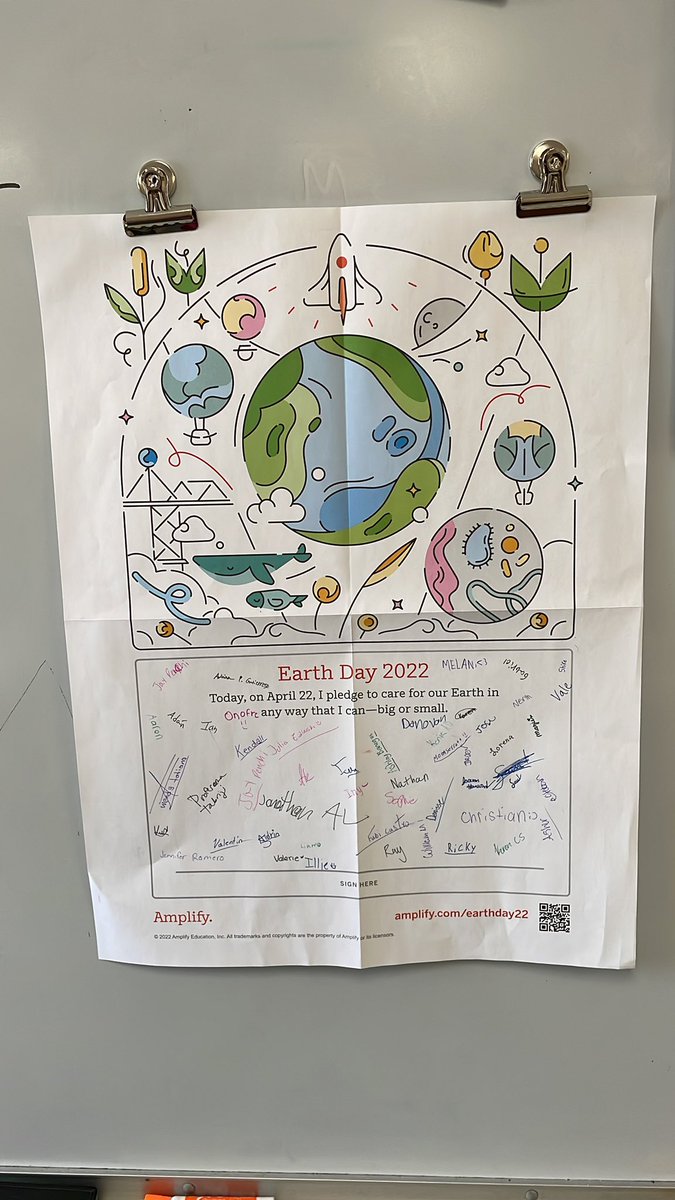 LailaTabrizi's tweet photo. @Amplify students @BRMS_VASD picked up trash and made signs to put up around the school to remind staff and students about ways to take care of the Earth. #amplifyearthday22 https://t.co/t4qvWIE7QH