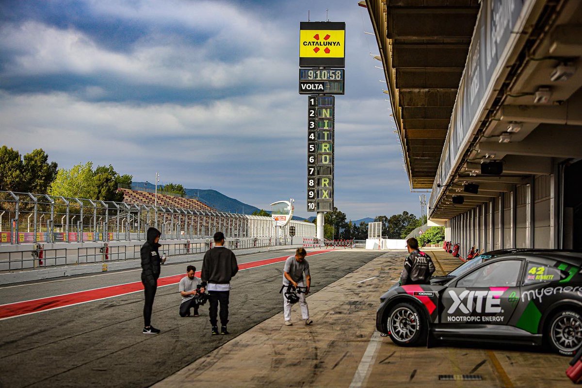 Charlotte Lumley tweet media